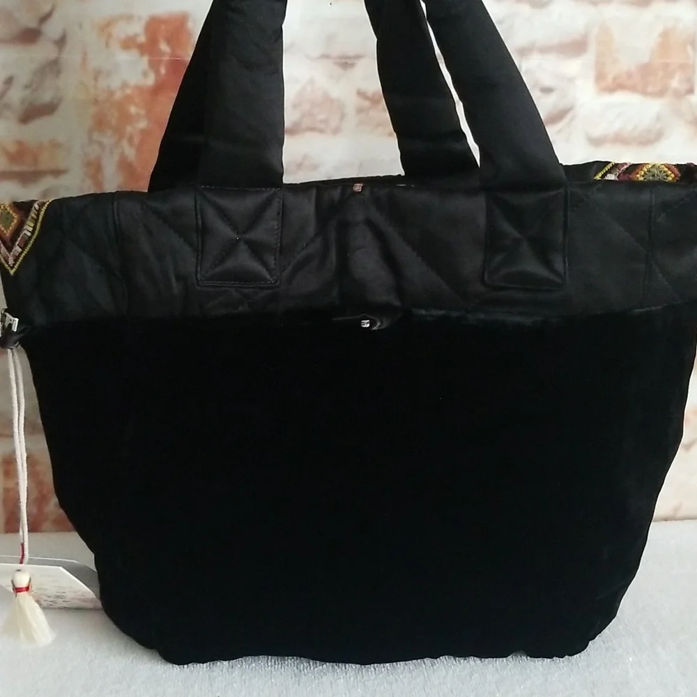 New Johnny Was Lilith Quilted Satin Tote - Picture 13 of 14